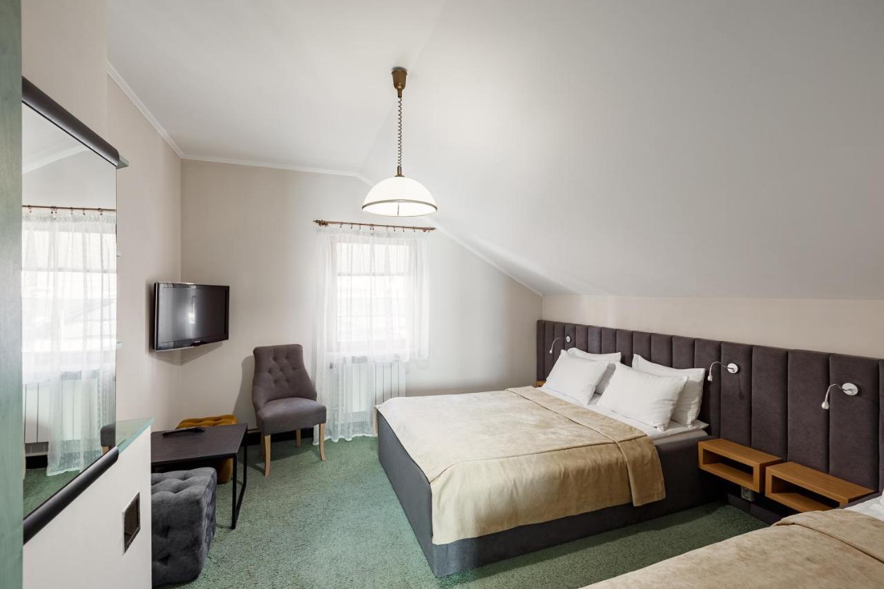 Korona Hotel&Spa บูโคเวล ภายนอก รูปภาพ