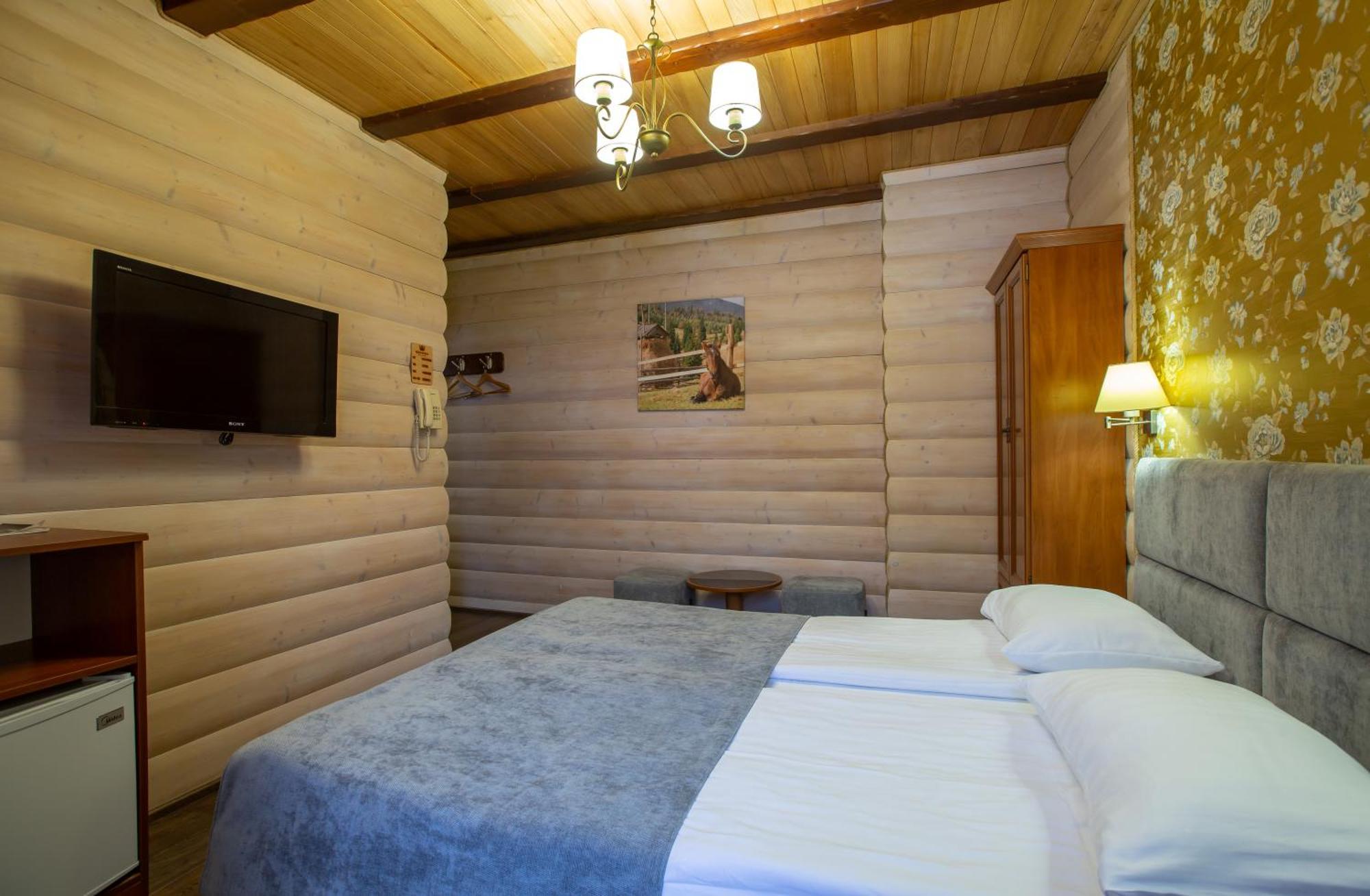 Korona Hotel&Spa บูโคเวล ภายนอก รูปภาพ
