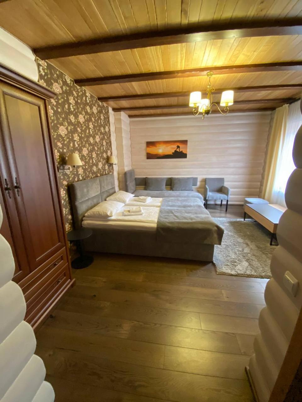 Korona Hotel&Spa บูโคเวล ภายนอก รูปภาพ